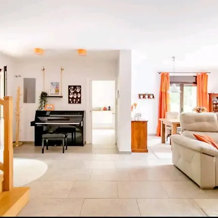 Privada Con Bano Individual En Chalet Con Piscina Climatizada Casa vacanze